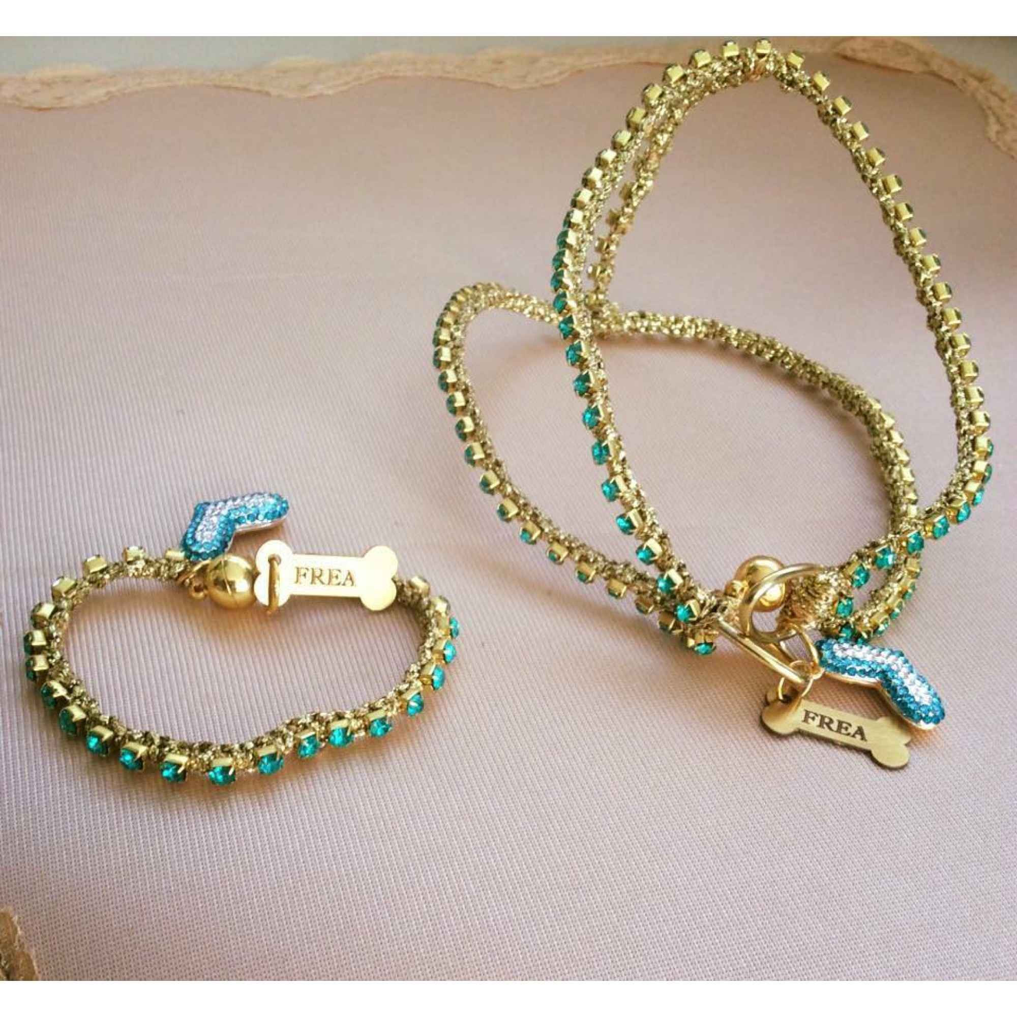 Нагръдниче и нашийниче - бижу с кристали, ръчна изработка "My Summer Glam collection by FREA" Нагръдниче и нашийниче - бижу с кристали, ръчна изработка "My Summer Glam collection by FREA"