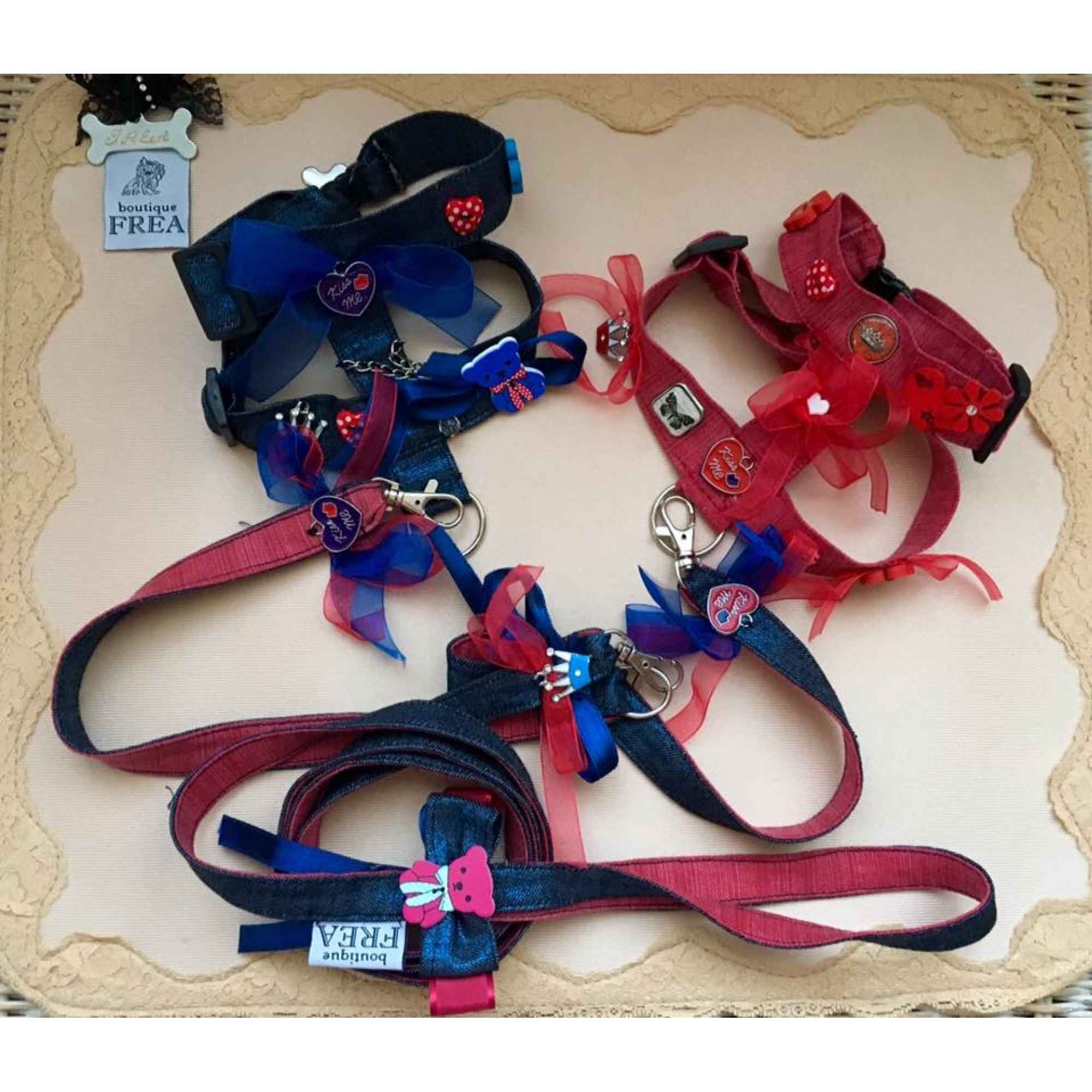 Нагръдничета с общ повод за две Обичковчета  "My Yorkie Love collection by FREA"