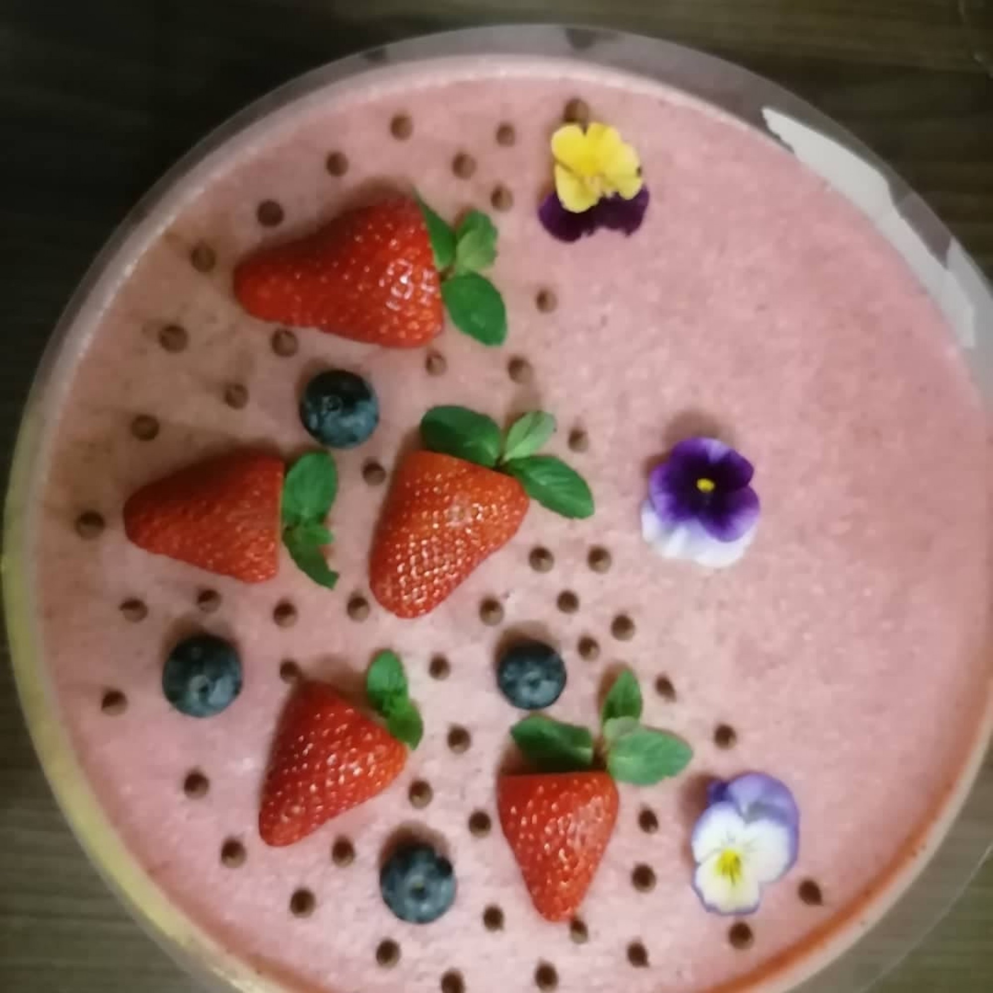 Ягодова торта с крем от пресни ягоди и розово масло - "Inspired by the better in me-my puppy"