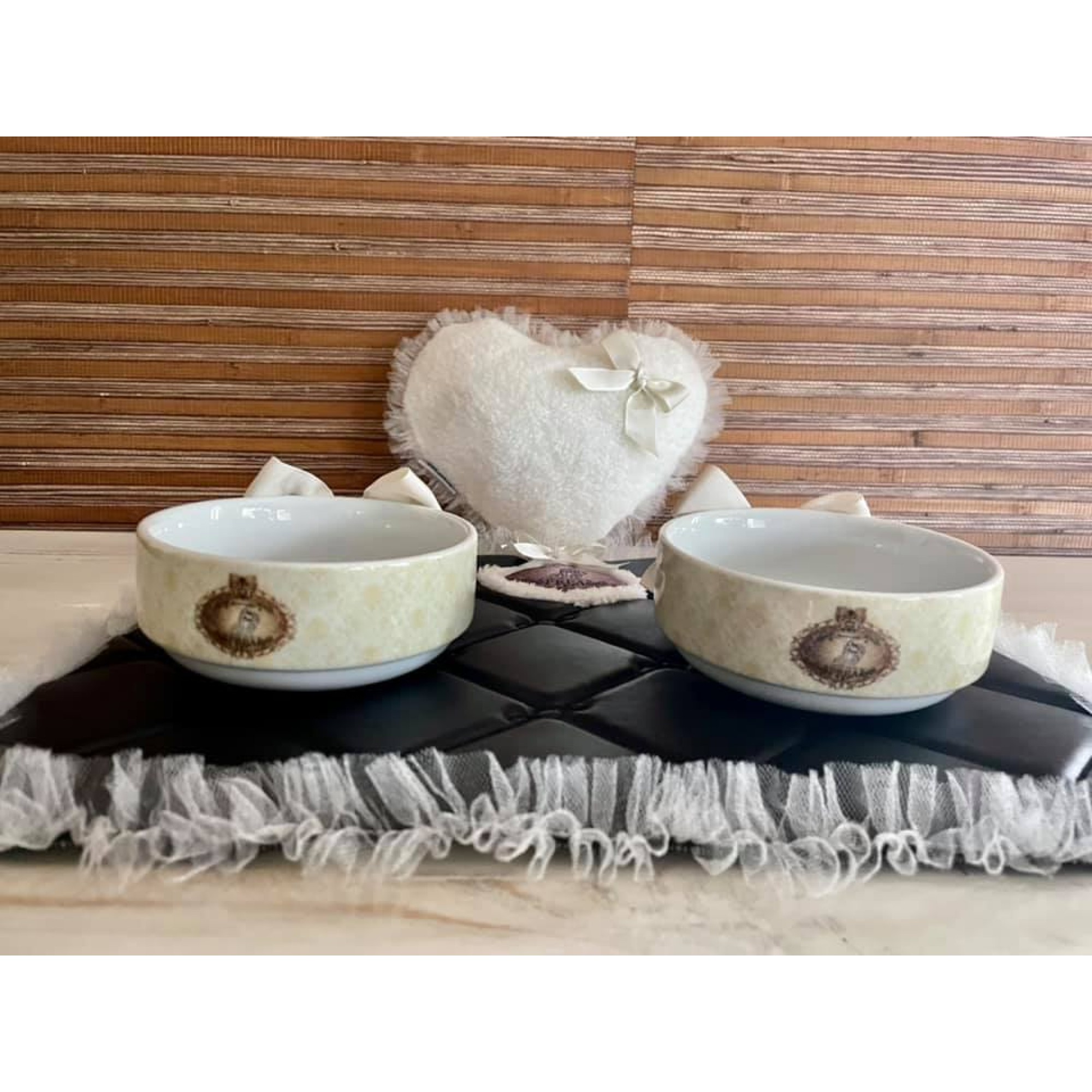 Комплект за хранене и възглавничка "My Sweet Yorkie Home collection by FREA"