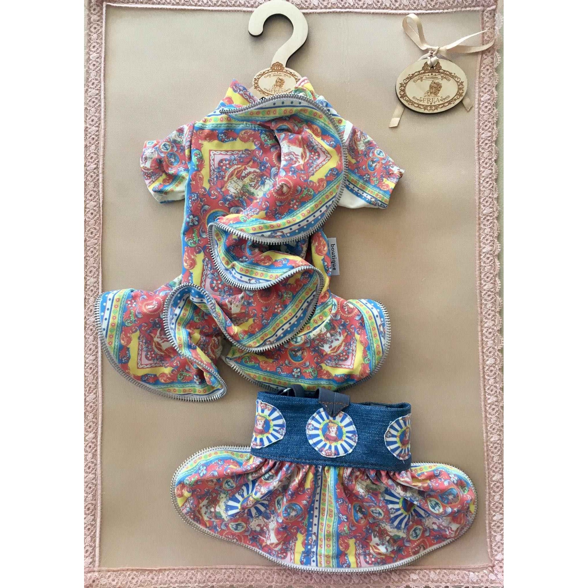 Якенце и поличка “My Yorkie Fashion Icon collection by FREA”