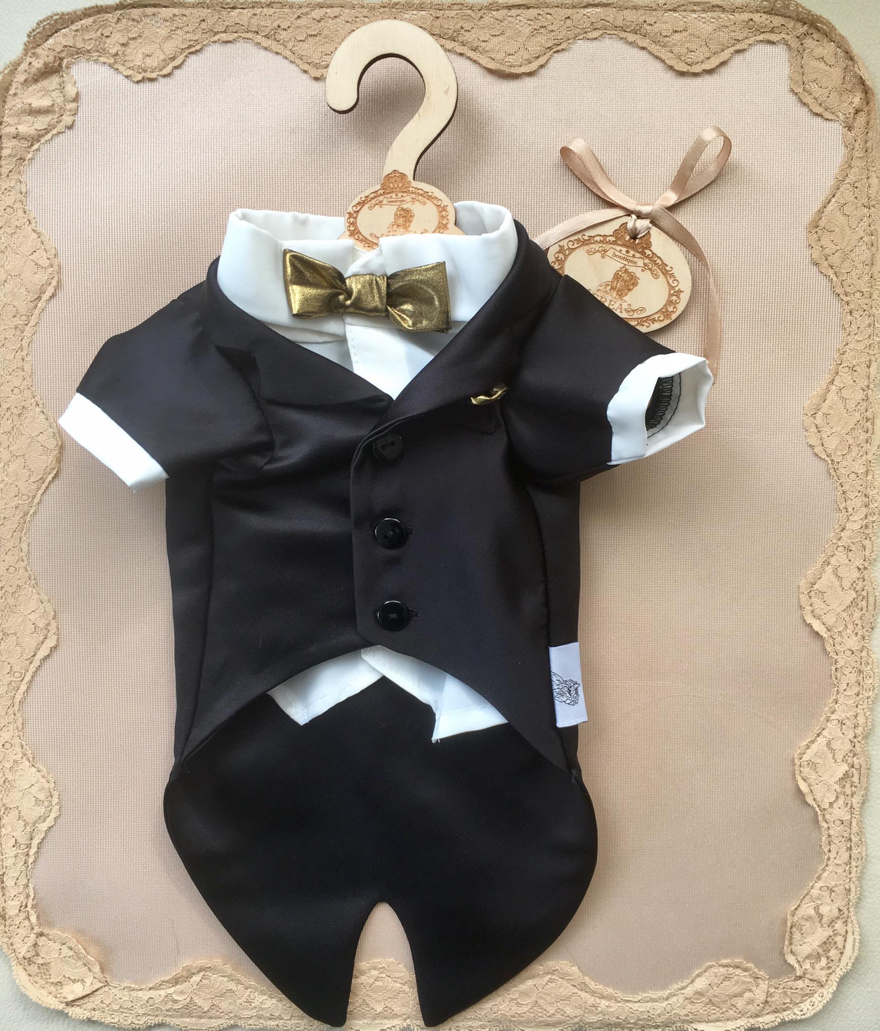 Официален фрак с ризка и папийонка "My Yorkie Gentleman collection by FREA”