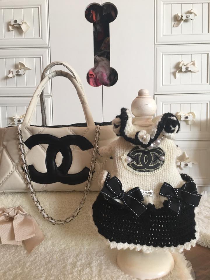 Плетена рокличка "My Boutique KnitWear collection by FREA" и Чанта за Обичковче "My Yorkie Luxury Fashion HandBag by FREA"