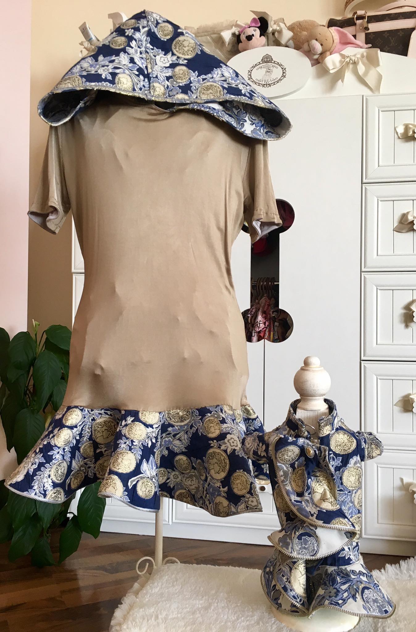 Комплект за мама и йорки “Mom&Yorkie Fashion Icon collection by FREA"