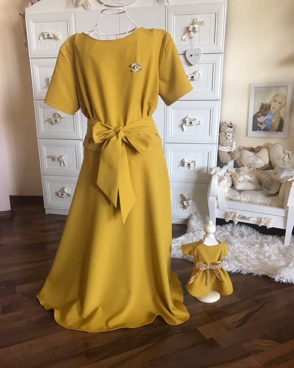 Комплект за мама и йорки “Mom&Yorkie Fashion Icon collection by FREA"