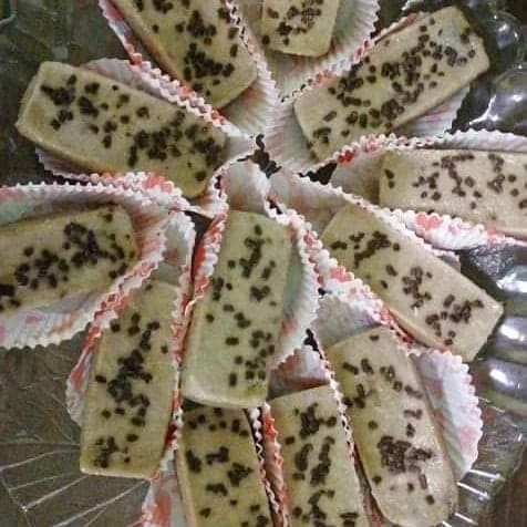 Сурови барчета с основа от кокос и крем от авокадо, банан и боровинки - "Inspired by the better in me-my puppy"
