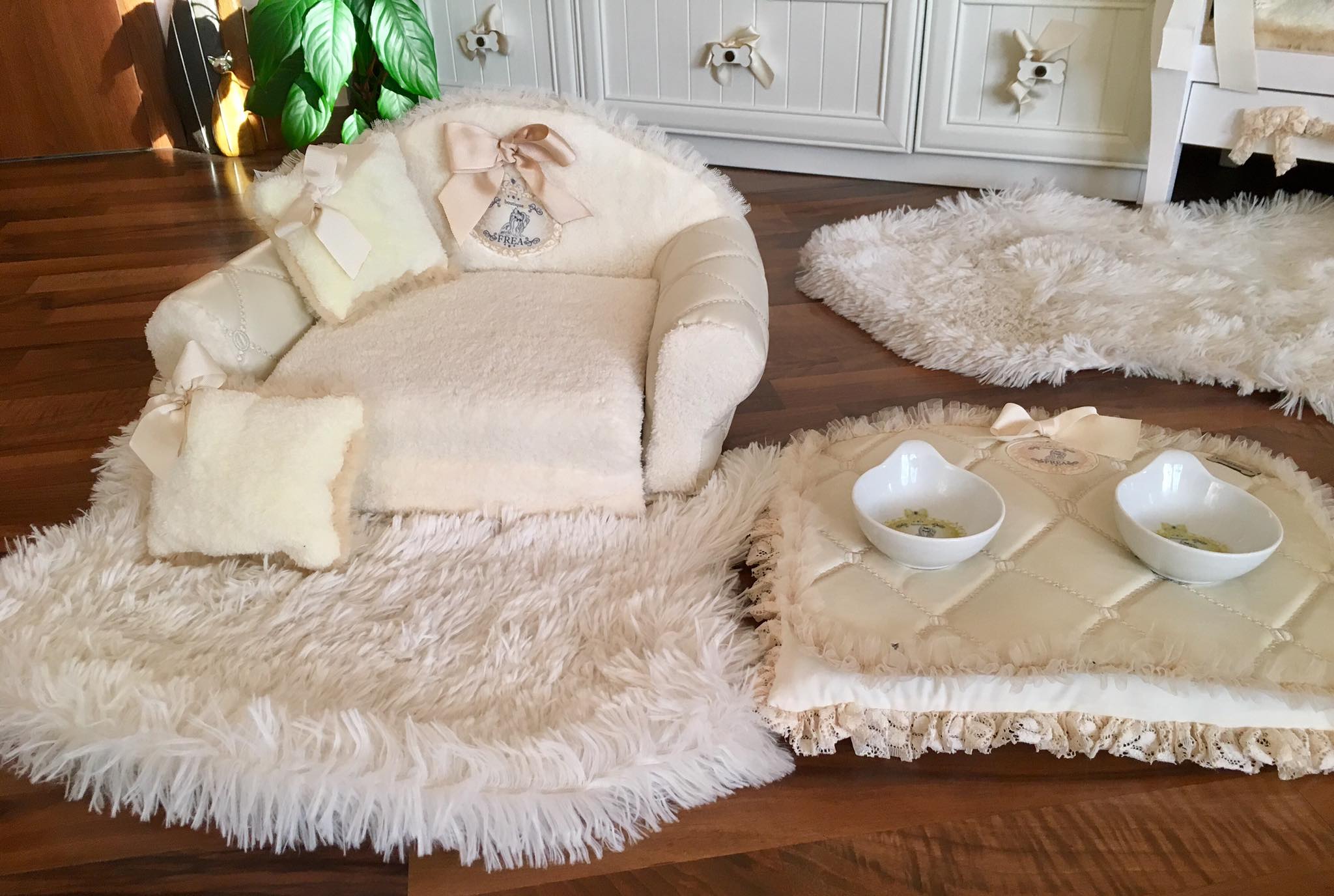 Комплект за удобство за дома на вашето Обичковче "My Sweet Yorkie Home collection by FREA" 