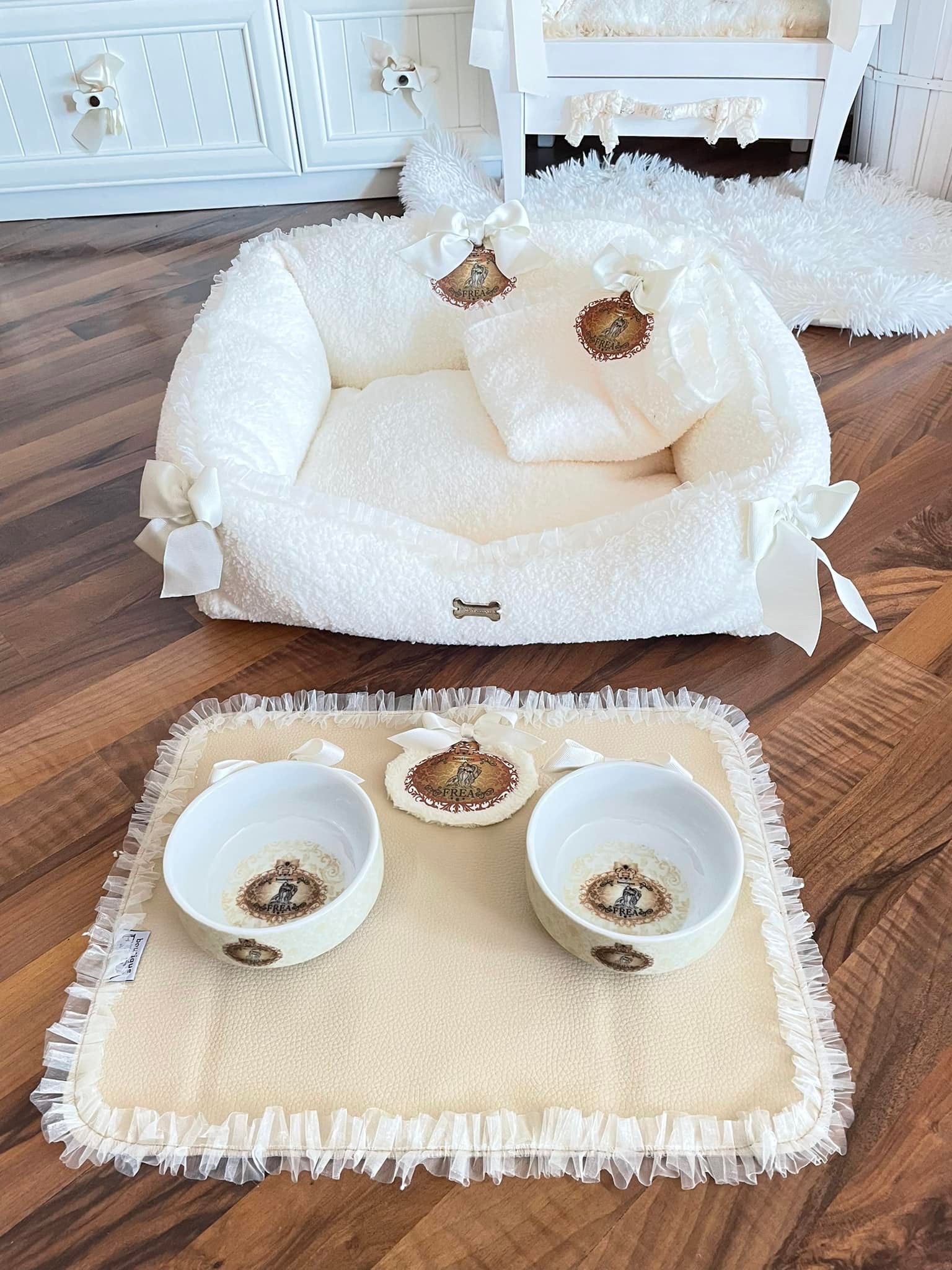 Комплект за удобство за дома на вашето Обичковче "My Sweet Yorkie Home collection by FREA"