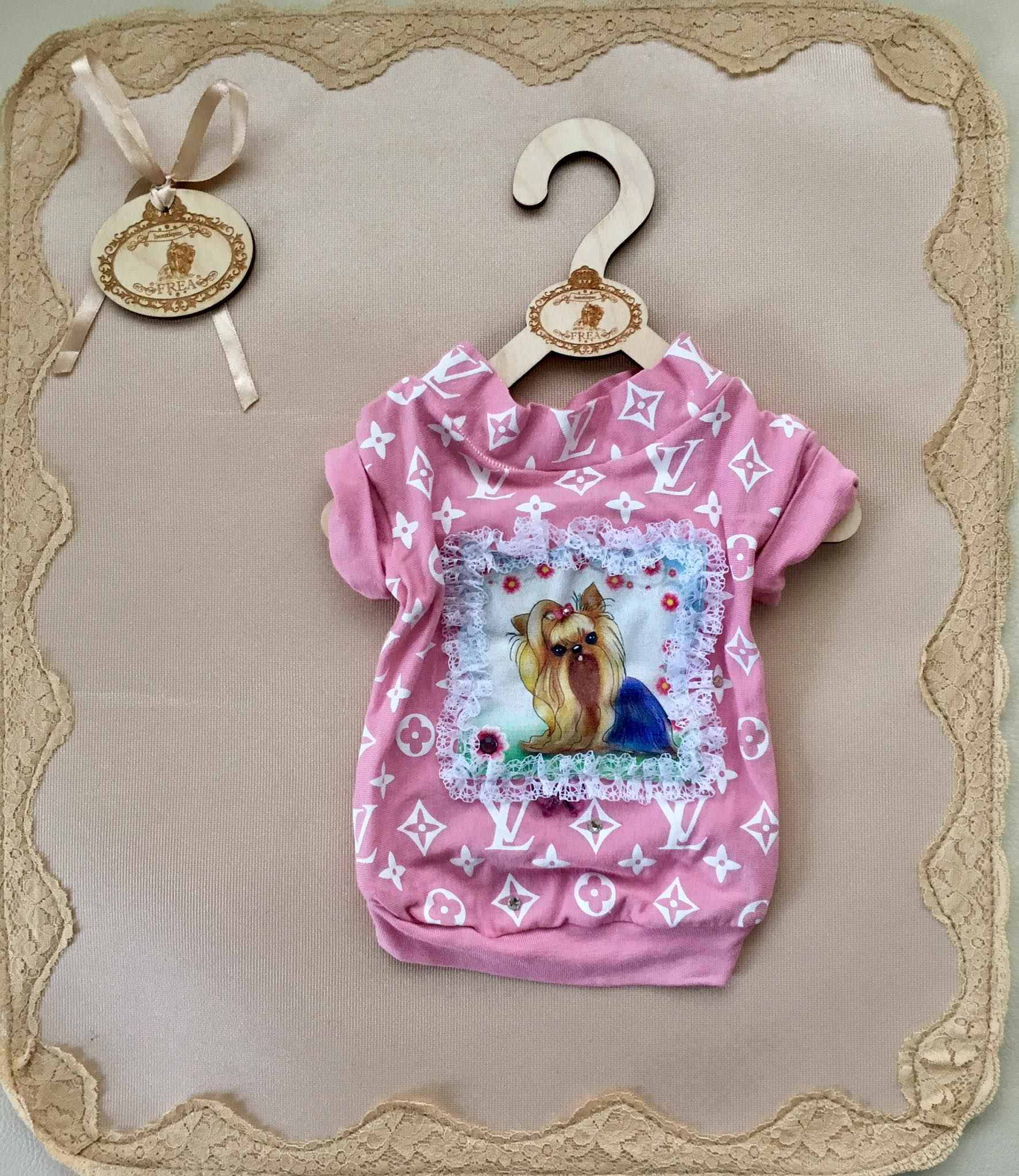 Блузка “My Yorkie Fashion Icon collection by FREA”