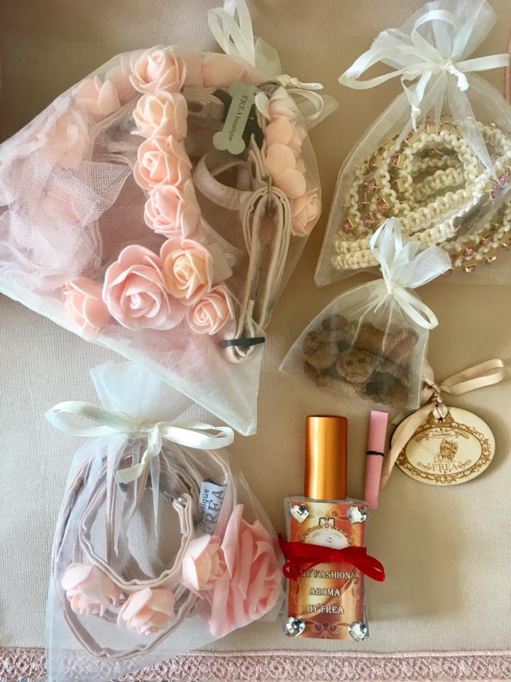 Парфюмче "My Fashion Aroma by FREA" и торбичка с лакомства FREA's Yummies за Обичковче - комплимент с късметче за специални клиенти "I LoVe FREA boutique"