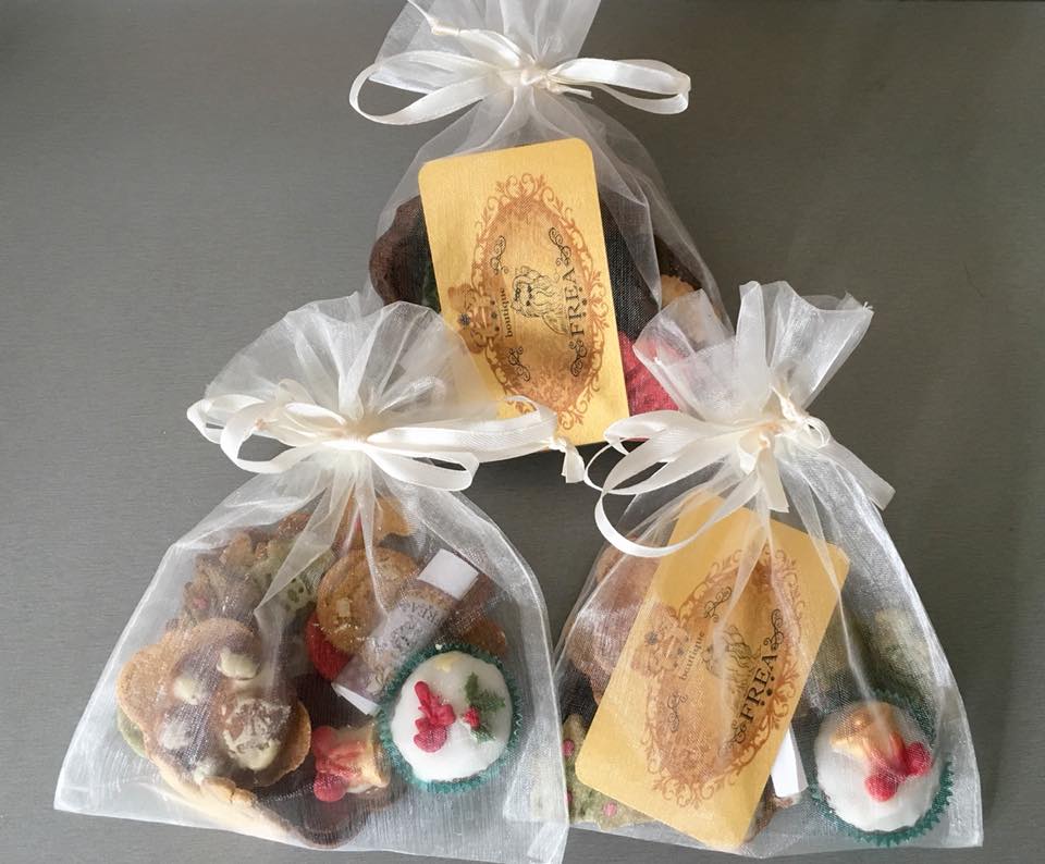 Лакомства за Обичковци Frea's Yummies - комплимент с късметче за специални клиенти "I LoVe FREA boutique"
