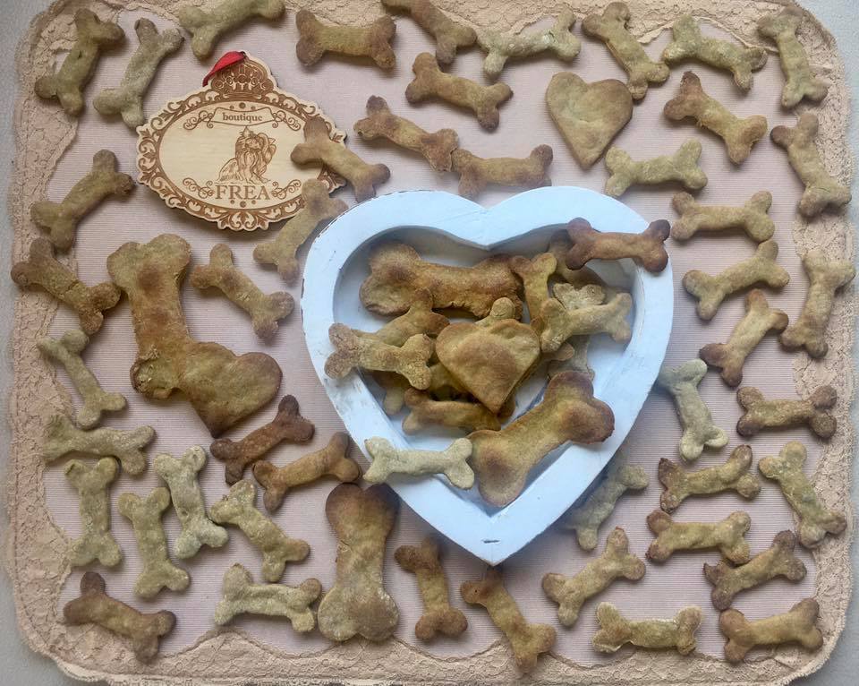 Бисквитки "кокалчета и сърчица" - "Лакомства за Обичковци FREA’s Yummies"