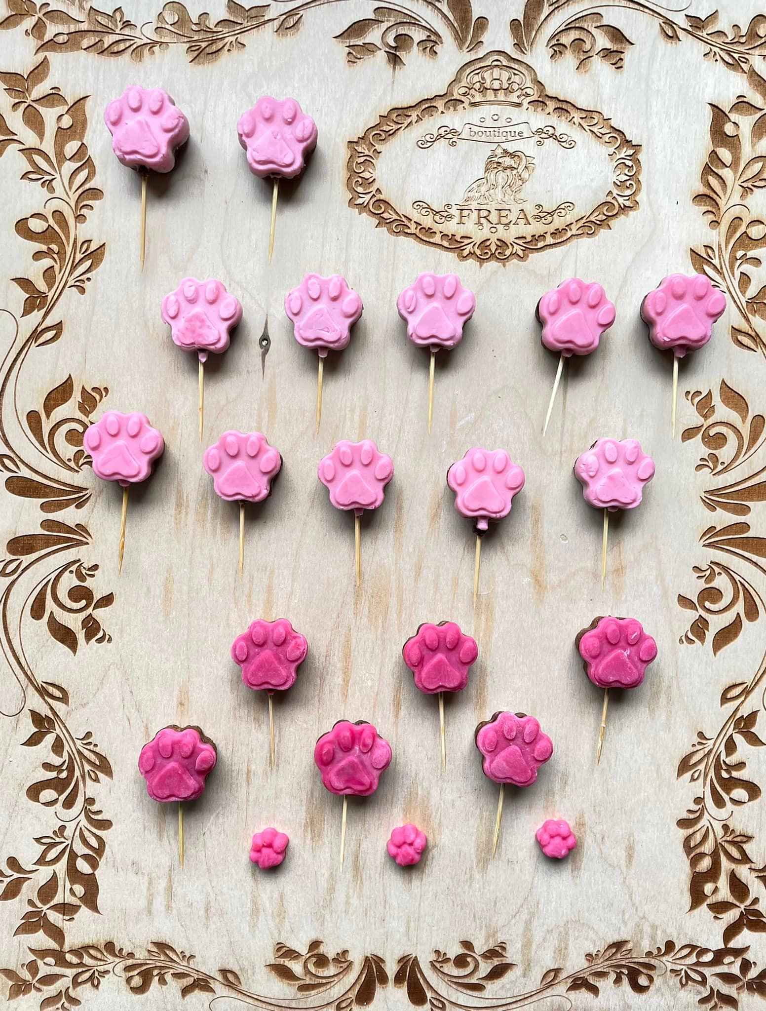Бисквитки - близалки и бонбонки "Лакомства за Обичковци FREA’s Yummies"