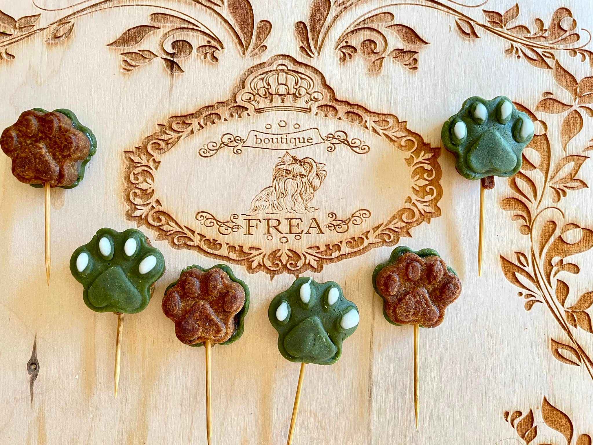 Бисквитки - близалки "Лакомства за Обичковци FREA’s Yummies"