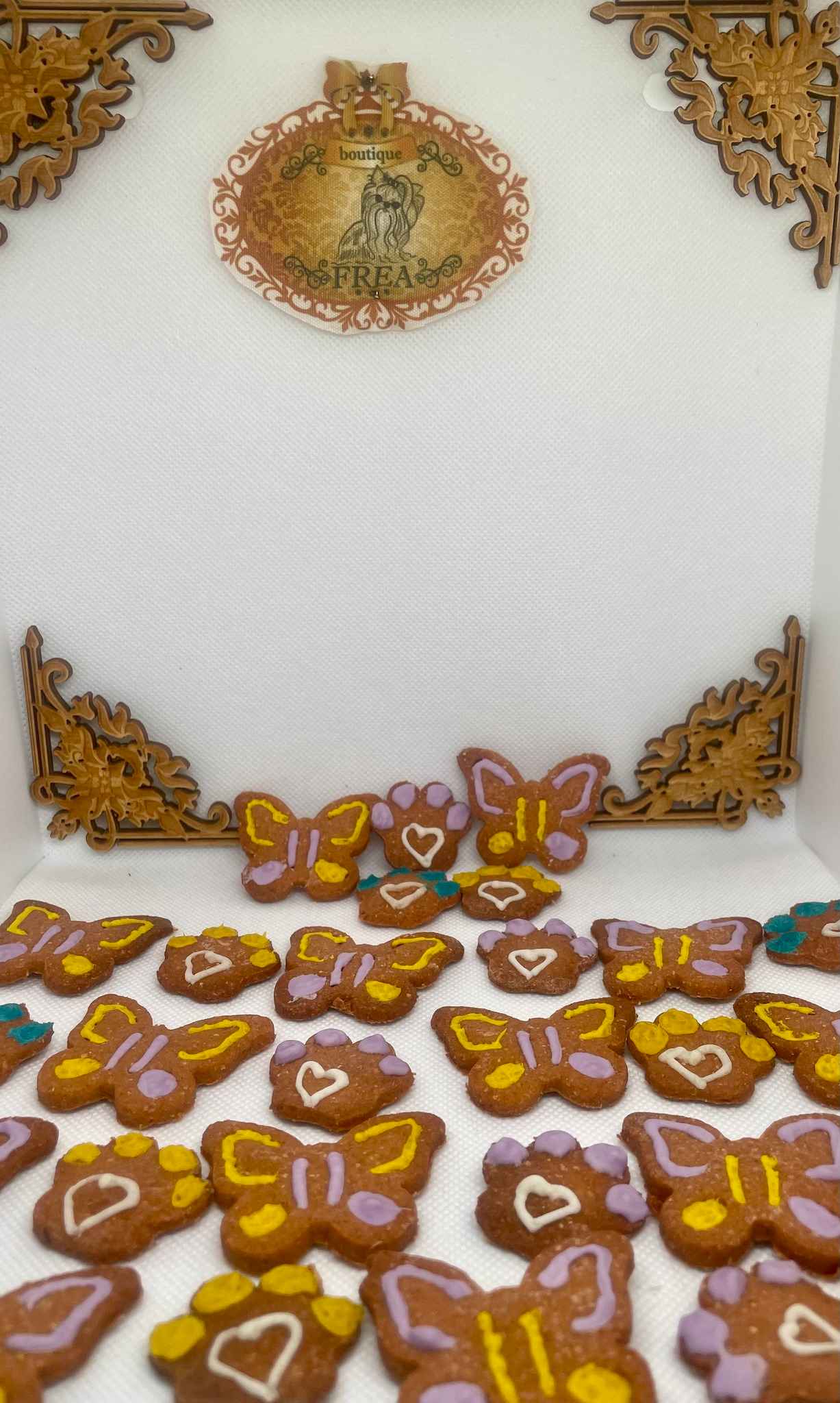 Бисквитки "Пеперудки" и "Лапички"- Лакомства за Обичковци FREA’s Yummies"