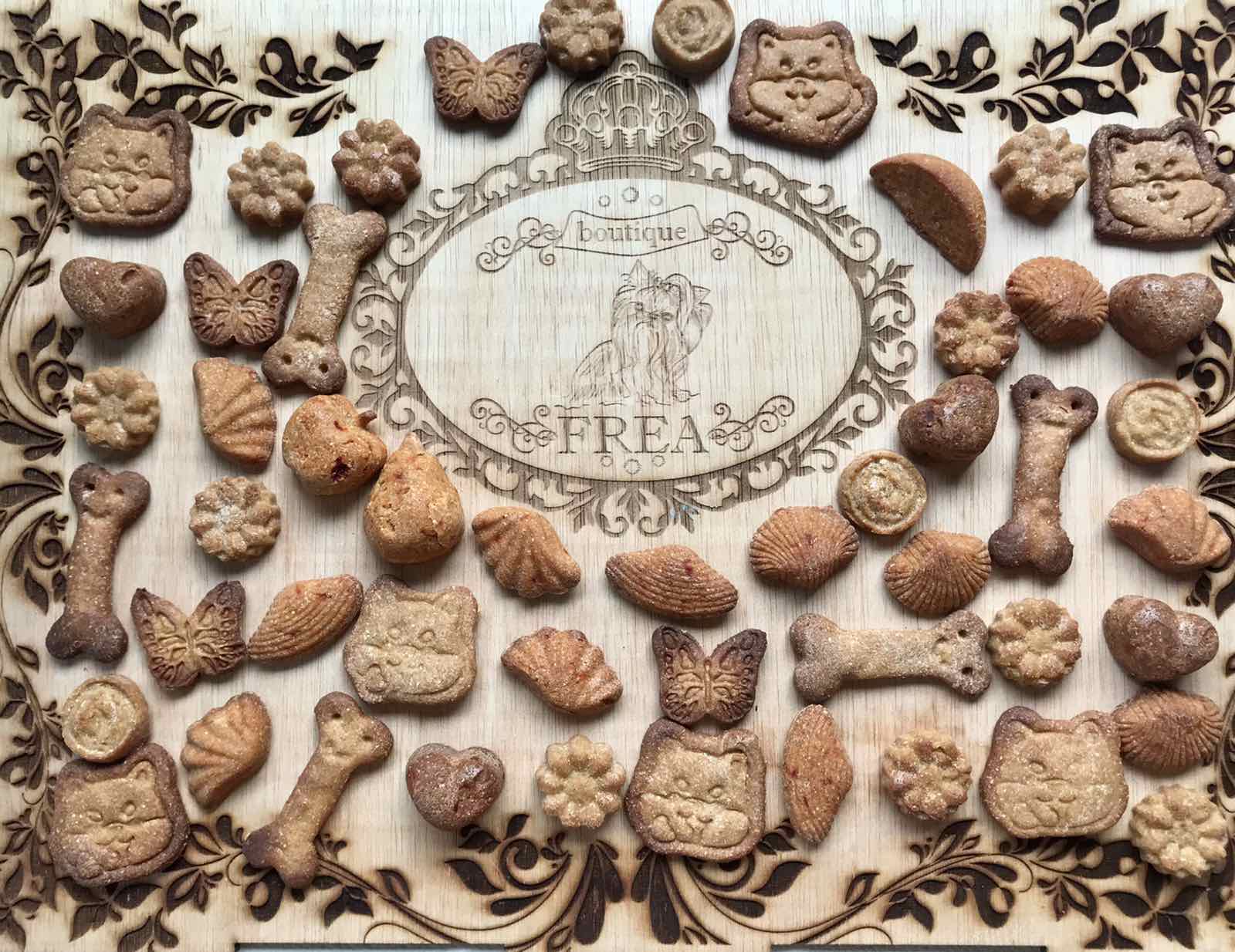 Бисквитки "Лакомства за Обичковци FREA’s Yummies" 